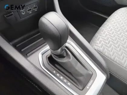 Photo 23 Renault Clio  E-Tech 140 - 21