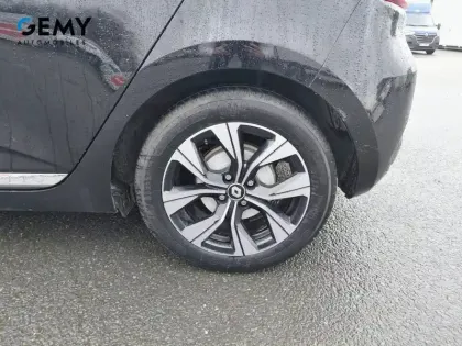 Photo 10 Renault Clio  E-Tech 140 - 21