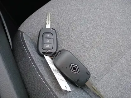 Photo 19 Renault Clio  SCe 65