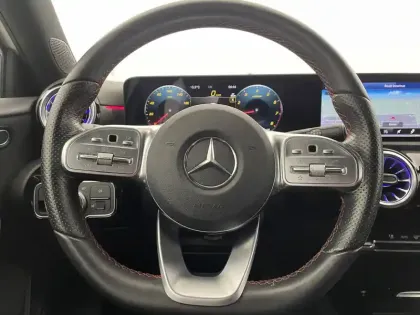 Photo 86 Mercedes Classe A  200 7G-DCT