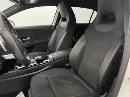 Photo 14 Mercedes Classe A  200 7G-DCT