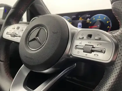 Photo 87 Mercedes Classe A  200 7G-DCT