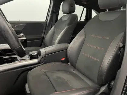 Photo 14 Mercedes GLA  250 e 8G-DCT