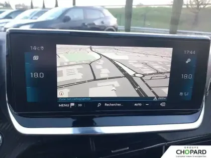 Photo 13 Peugeot 2008  PureTech 130 S&S BVM6