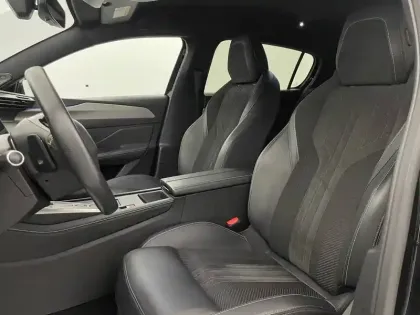 Photo 13 Peugeot 308  PHEV 225 e-EAT8