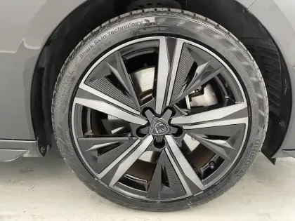 Photo 17 Peugeot 308  PHEV 225 e-EAT8