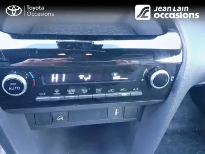 Photo 13 Toyota Yaris  Cross Hybride 116h AWD-i