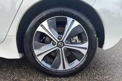 Photo 11 Nissan Leaf  Electrique 40kWh