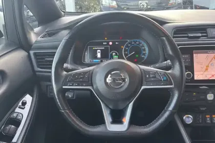 Photo 17 Nissan Leaf  Electrique 40kWh