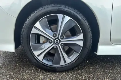 Photo 10 Nissan Leaf  Electrique 40kWh