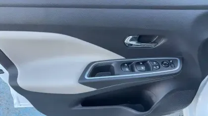 Photo 23 Nissan Micra  IG-T 92