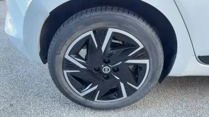 Photo 60 Nissan Micra Gén. V (K14) Ph1 Made In France 5