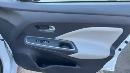 Photo 37 Nissan Micra  IG-T 92