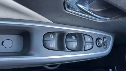 Photo 75 Nissan Micra Gén. V (K14) Ph1 Made In France 5