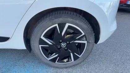 Photo 56 Nissan Micra Gén. V (K14) Ph1 Made In France 5