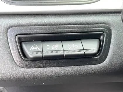 Photo 77 Renault Captur  TCe 100 GPL - 21