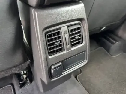 Photo 69 Renault Captur  TCe 100 GPL - 21