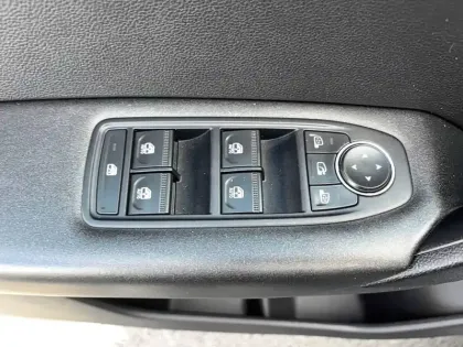 Photo 74 Renault Captur  TCe 100 GPL - 21