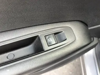 Photo 19 Renault Captur  TCe 100 GPL - 21