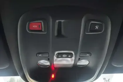 Photo 25 Peugeot 308  BlueHDi 130ch S&S BVM6