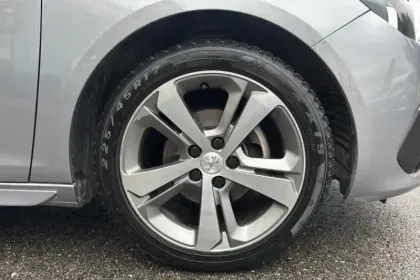 Photo 13 Peugeot 308  BlueHDi 130ch S&S BVM6