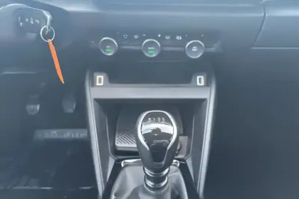 Photo 20 Citroën C4  PureTech 130 BVM6