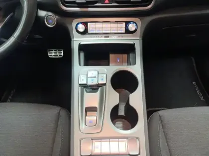 Photo 12 Hyundai Kona  Electrique 39 kWh - 136 ch