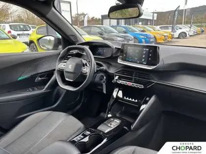 Photo 33 Peugeot 2008  BlueHDi 130 S&S EAT8