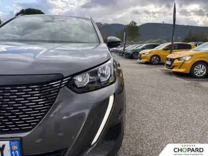 Photo 95 Peugeot 2008  BlueHDi 130 S&S EAT8