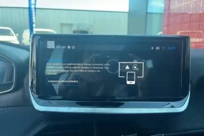 Photo 15 Peugeot 2008  Hybrid 145 e-DCS6