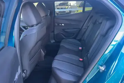 Photo 10 Peugeot 2008  Hybrid 145 e-DCS6