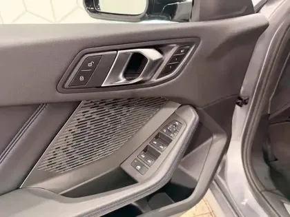 Photo 20 BMW Serie 1 120 170 ch DKG7