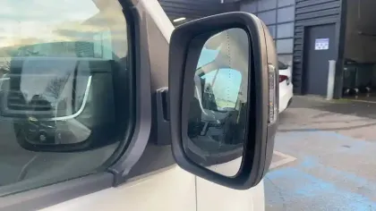 Photo 26 Nissan Primastar  FOURGON L1H1 2T8 2.0 DCI 130 S/S BVM