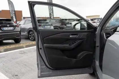 Photo 8 Nissan Qashqai  Mild Hybrid 158 ch Xtronic