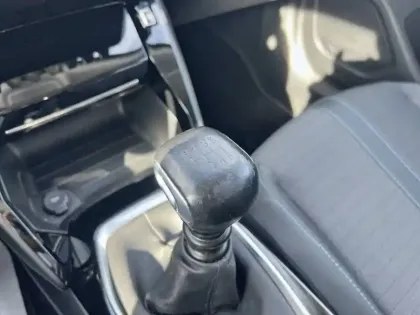 Photo 18 Peugeot 2008  PureTech 130 S&S BVM6