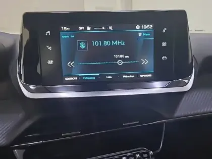 Photo 18 Peugeot 2008  PureTech 100 S&S BVM6