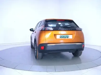 Photo 36 Peugeot 2008  PureTech 100 S&S BVM6