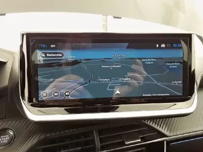 Photo 35 Peugeot 2008  Hybrid 145 e-DCS6