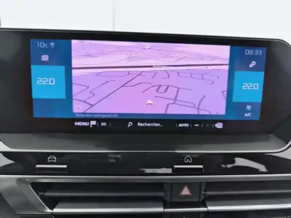 Photo 17 Citroën C4 e- 136 ch Automatique