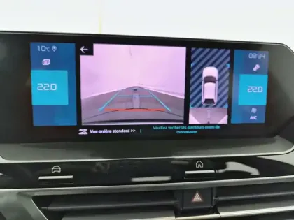 Photo 25 Citroën C4 e- 136 ch Automatique