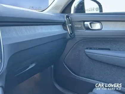 Photo 21 Volvo Xc40  B3 163 ch DCT7