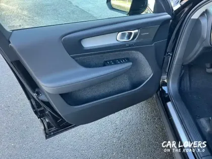 Photo 22 Volvo Xc40  B3 163 ch DCT7