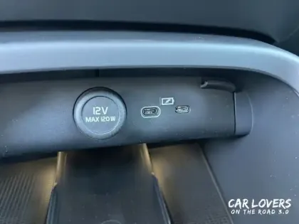 Photo 20 Volvo Xc40  B3 163 ch DCT7