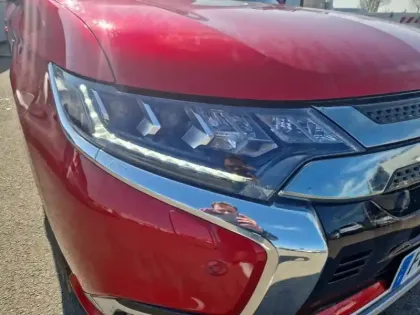 Photo 29 Mitsubishi Outlander  2.4l PHEV Twin Motor 4WD