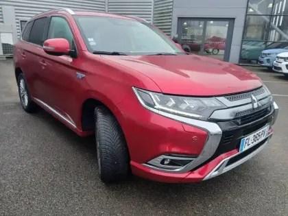 Photo 7 Mitsubishi Outlander  2.4l PHEV Twin Motor 4WD