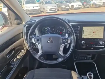 Photo 43 Mitsubishi Outlander Gén. III Ph3 Invite 5