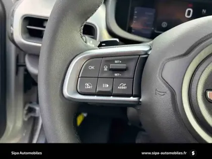 Photo 14 Jeep Avenger  1.2 Turbo T3 110 ch e-Hybrid BVR6