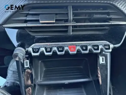 Photo 13 Peugeot 208  PureTech 100 S&S EAT8