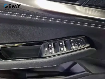 Photo 11 Renault Austral  E-Tech hybrid 200