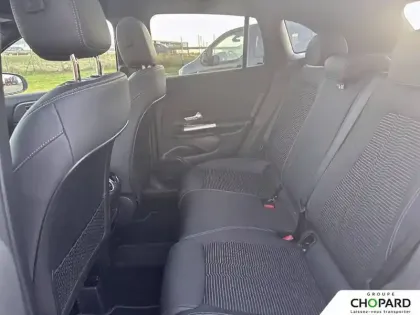 Photo 17 Mercedes GLA  200 d 8G-DCT